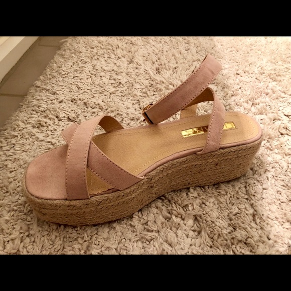 Lulu’s Liliana Nude Platform Espadrilles - Picture 3 of 3